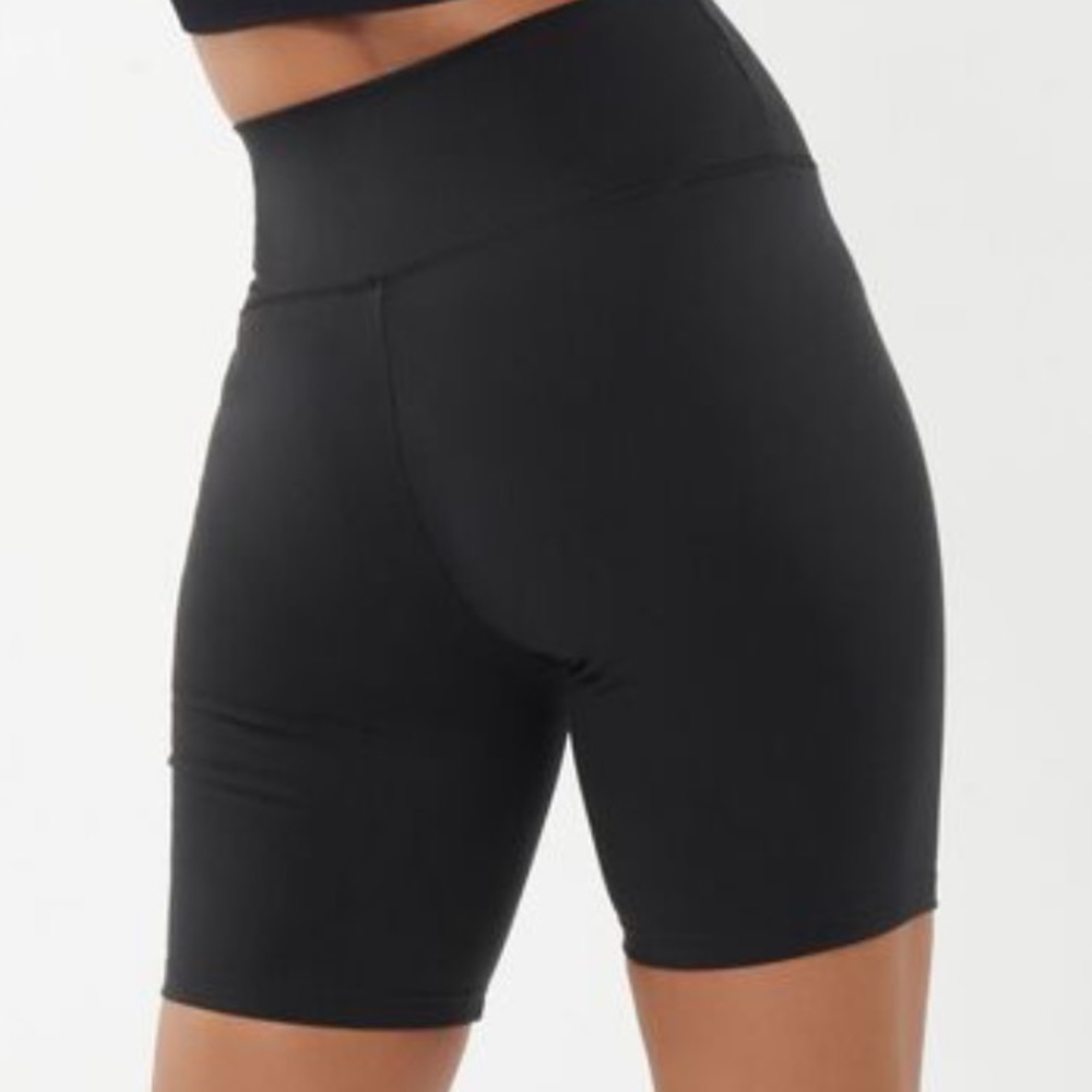 Garage Ultra High Rise Biker Shorts
